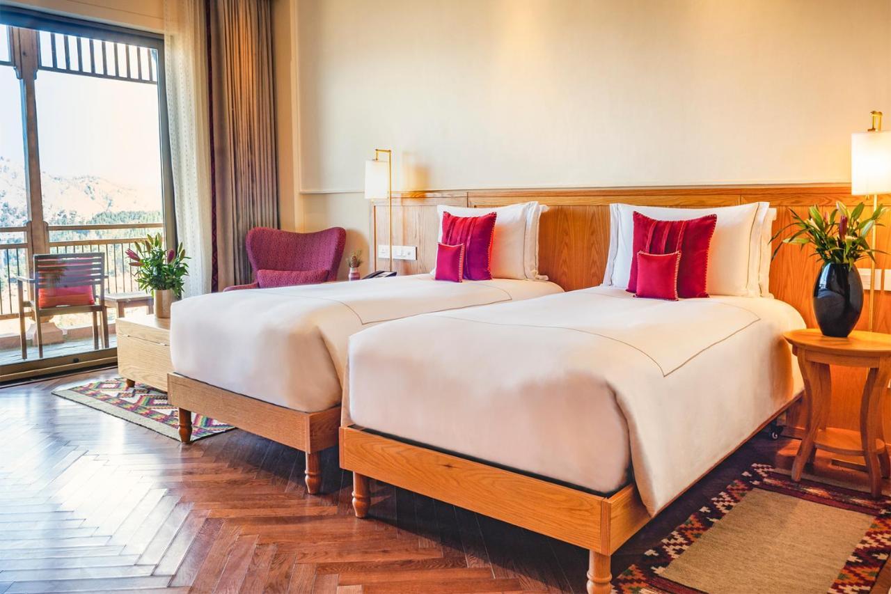 Taj Theog Resort & Spa Shimla Eksteriør billede
