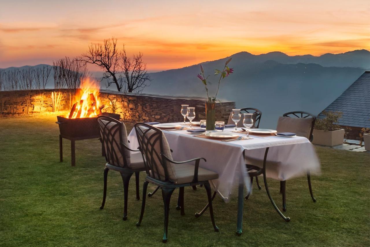 Taj Theog Resort & Spa Shimla Eksteriør billede
