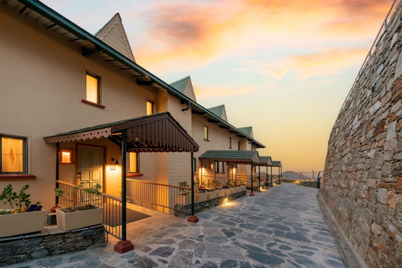 Taj Theog Resort & Spa Shimla Eksteriør billede